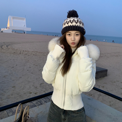 欧洲小海鸥白色连帽短款