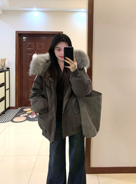 欧洲冬季加厚抗冻灰色大毛领羽绒服女短款连帽90白鸭绒内胆防过冬