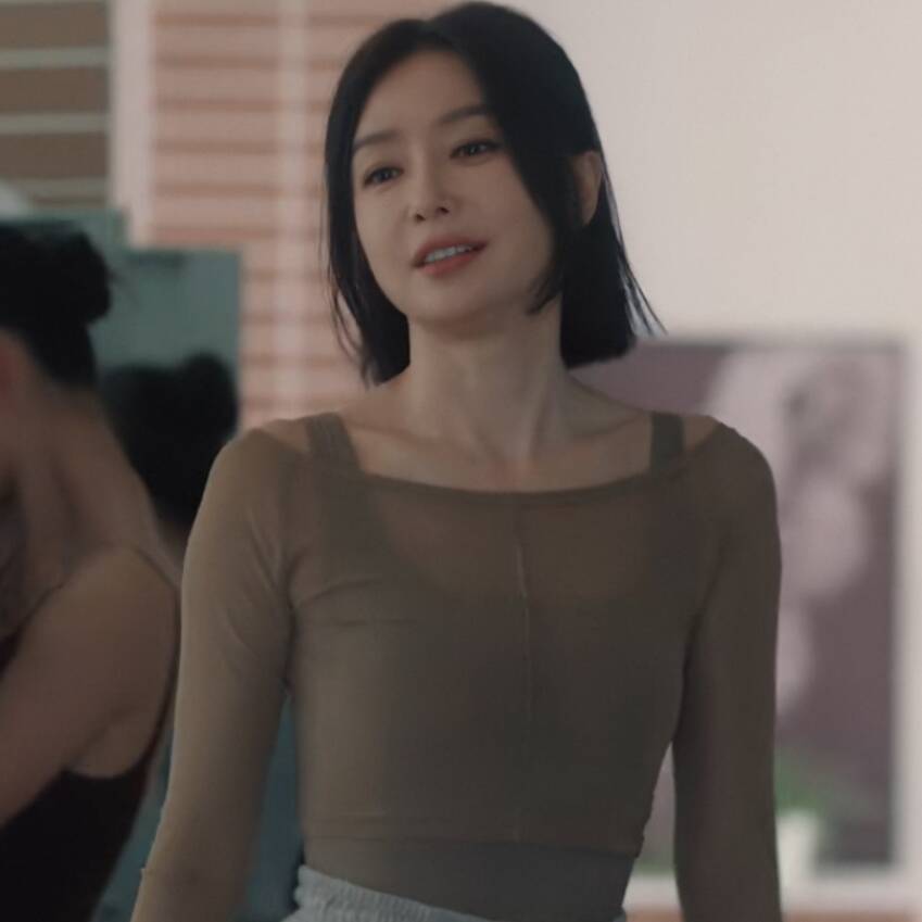 欧洲亦舞之城秦岚谭思婷同款一字肩上衣薄款透视修身t恤女衣服潮