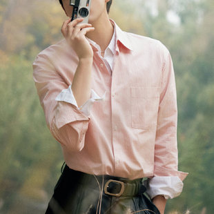 欧洲王安宇明星同款穿搭粉色条纹衬衫2025秋冬新款男装老钱风长袖