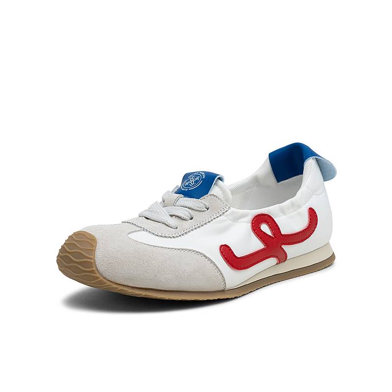 百思图2025秋新款真皮歪头芭蕾德训鞋舒适运动鞋女休闲鞋X1519CA5