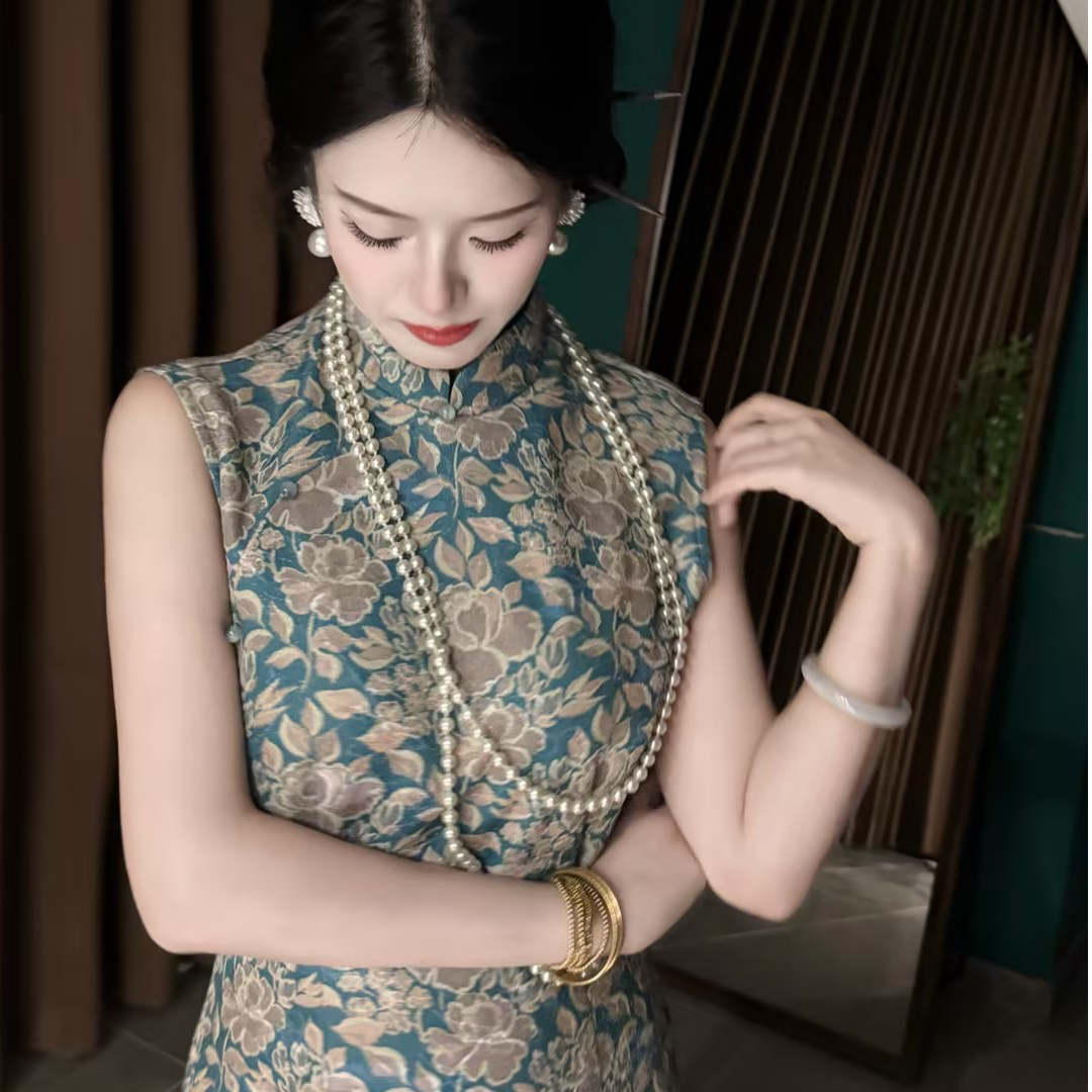 LHMknk1画报夫人原创自制秋冬金丝针织无袖清冷旗袍 瓷雪美图片