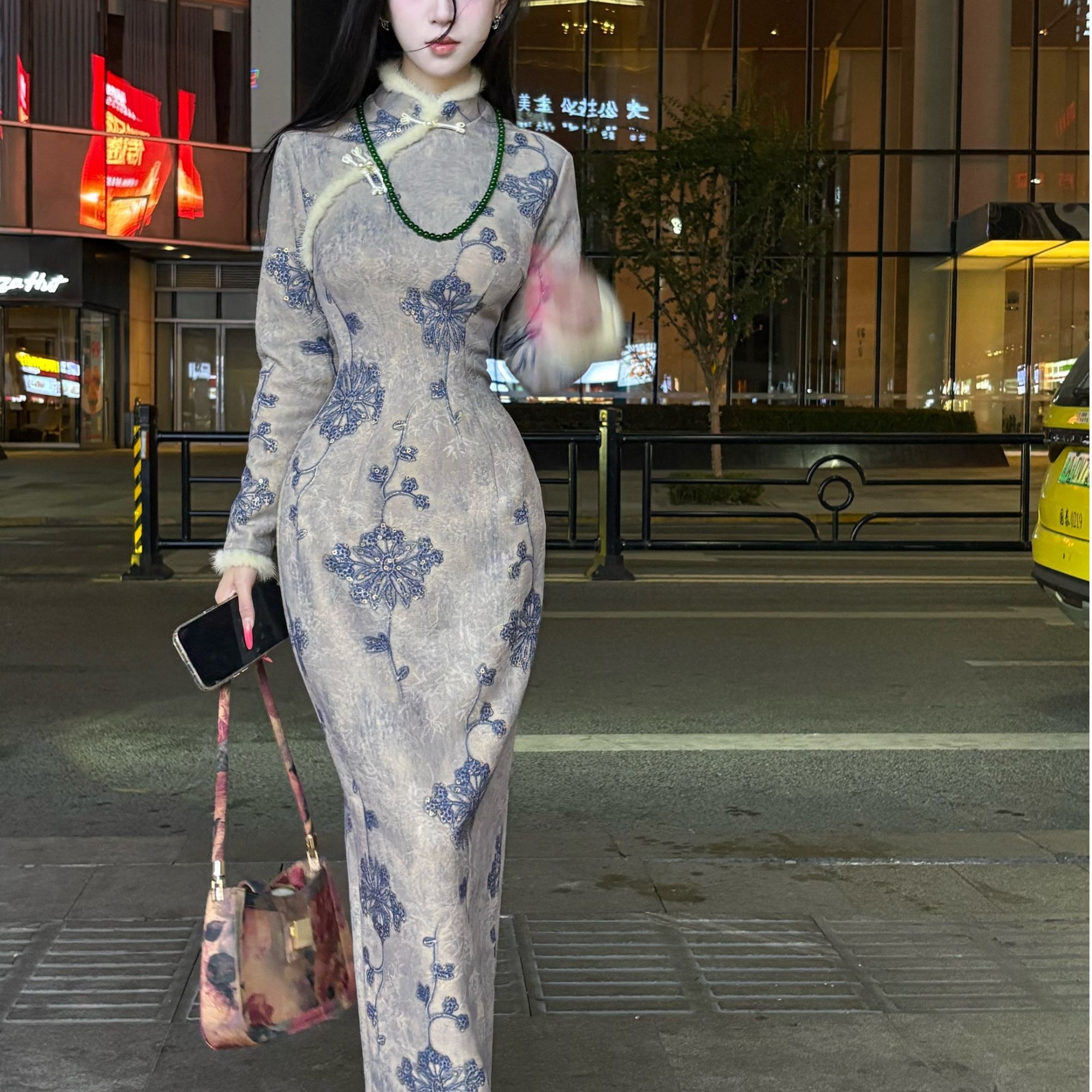 画报夫人原创自制厚款针织水貂毛秋冬旗袍 青花瓷珠帘旗袍