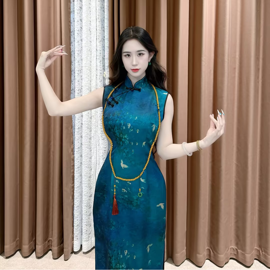 LHMknk1画报夫人原创自制新中式复古提花缎面无袖旗袍 平替青雀渡