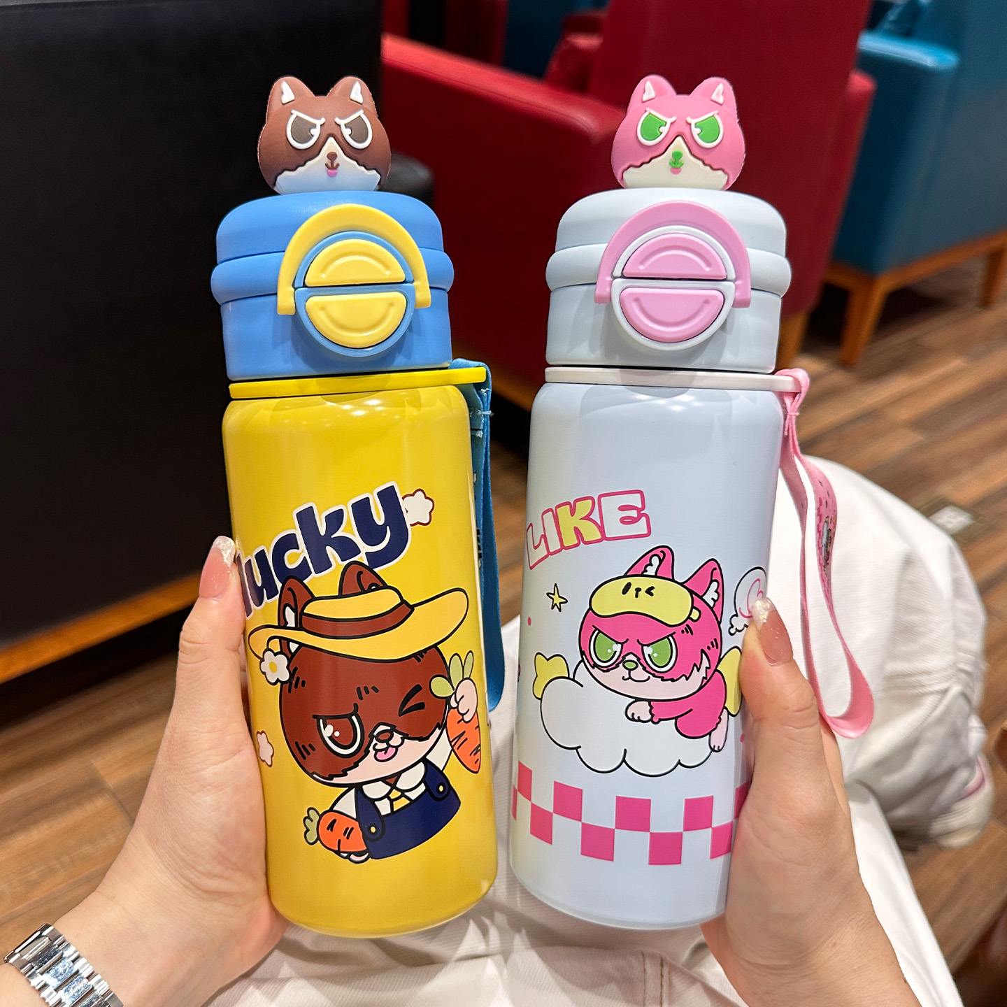 儿童保温杯学生上学专用卡通吸管水杯女新款2025高颜值便携双饮杯