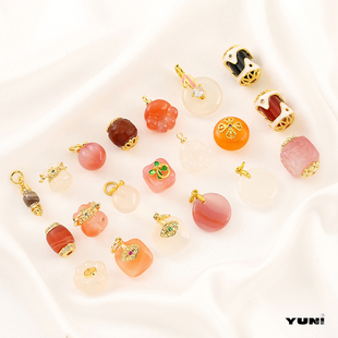 天然盐源玛瑙红白熊掌屁桃水晶方砖柿子吊坠桶珠串珠手工DIY配件