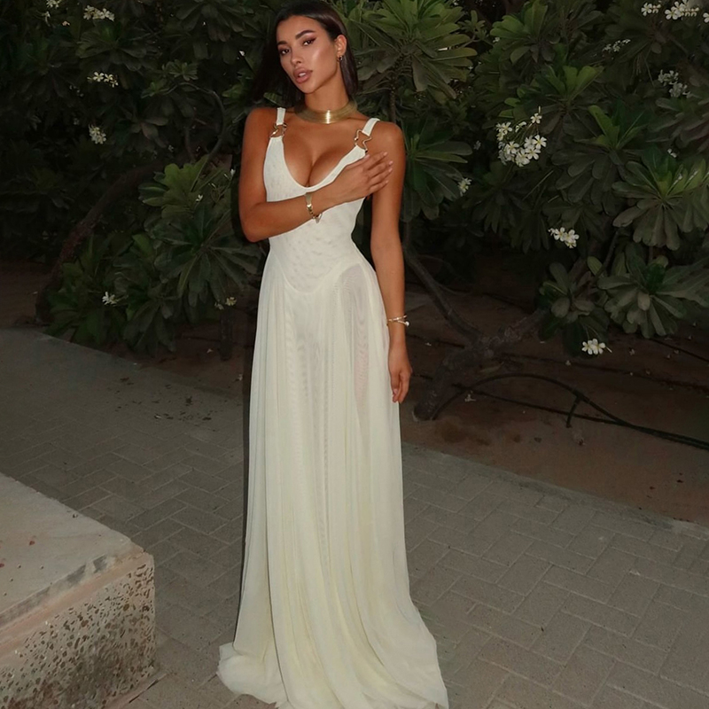 北欧女端庄飘逸感轻盈网纱连衣裙