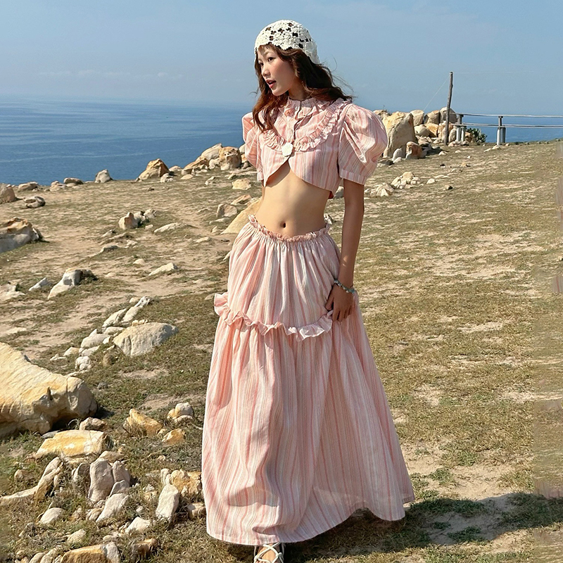 美少女泡泡袖背心荷叶边长裙套装