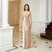 重工镶钻设计显天鹅颈方口领背心连衣裙女 典雅美学 Sisjuly 法式