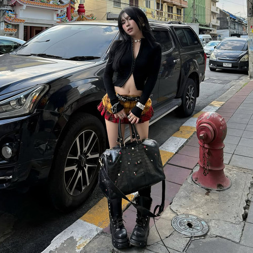 潮流排钩T恤多巴胺格纹短裙套装