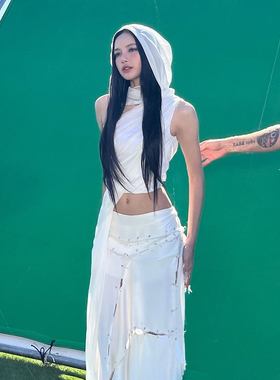 #Sisjuly# Lisa打歌服 薄雾废土风少女感斜肩镂空飘带连帽背心女