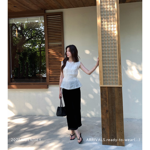 夏季法式蕾丝包边苎麻马甲收腰
