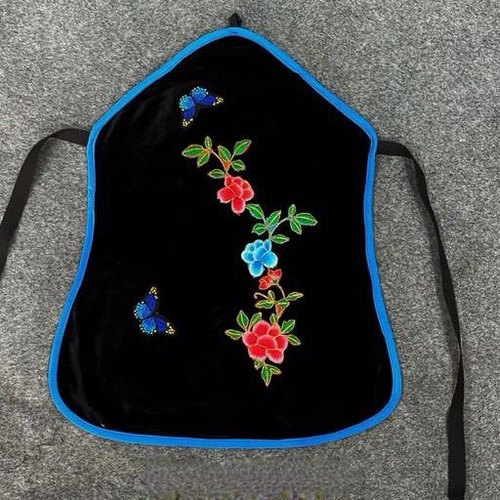 舞蹈围裙戏曲肚兜刘巧儿服装东北大秧歌陕北民族风西北风民族汉族