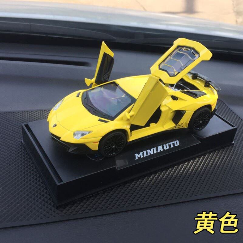 新品新品摆件摆饰车里工作台小车摆件