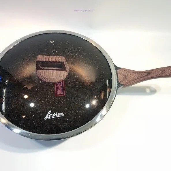 乐滋麦饭石炒锅不粘锅无油烟平底电磁炉燃气通用32cm木纹商超款,厨房/烹饪用具,炒锅,淘宝优惠券,粉丝福利购,淘宝优惠卷