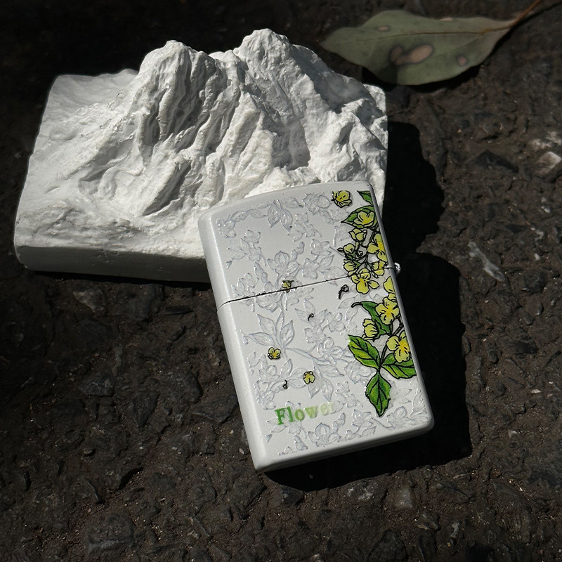 新款樱花茉莉煤油打火机创意个性复古砂轮高颜值网红爆款金属明火
