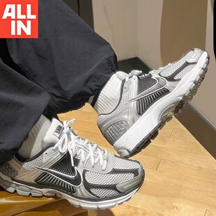 Vomero FJ4151 5耐克男女款 百搭休闲缓震透气跑步鞋 004 经典 NIKE