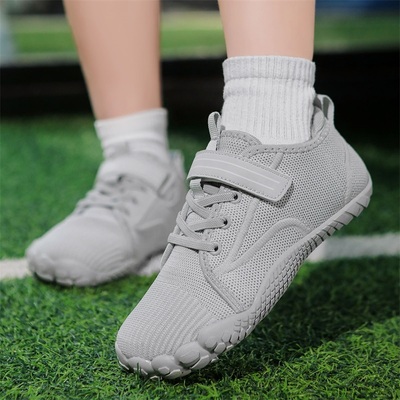 儿童综合训练鞋男童专用跳绳鞋软底防滑攀岩跆拳道体能女孩运动鞋