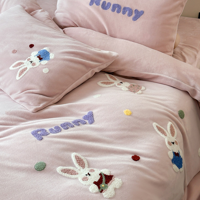 可爱子牛奶绒四件套冬季加厚毛巾绣被套加绒保暖床上用品1.2床