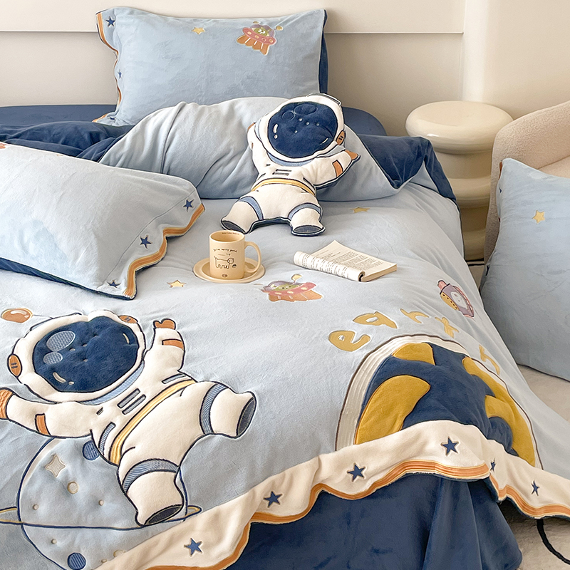 小小宇航员贴布绣冬季保暖牛奶绒四件套加厚珊瑚绒被套卡通三件套
