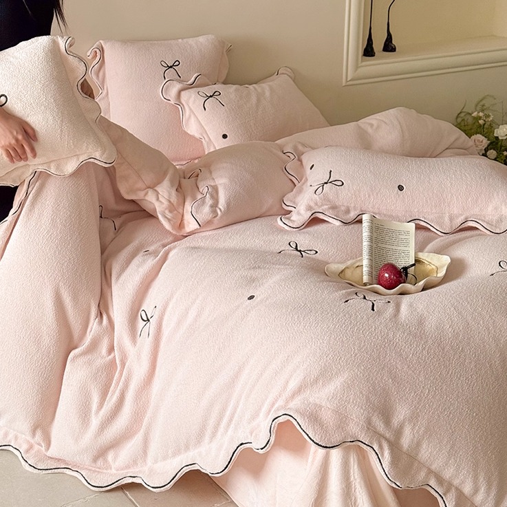 五号渡口华尔兹法式韩式清新秋冬保暖加厚牛奶绒艾尼绒刺绣四件套