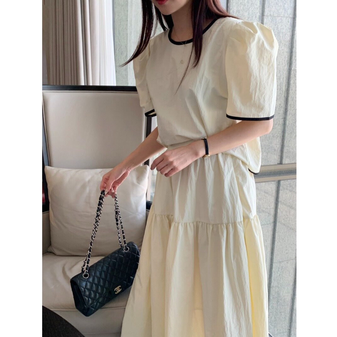 韩国chic2026夏季新品简约拼色边圆领上衣+半身裙时尚两件套装女