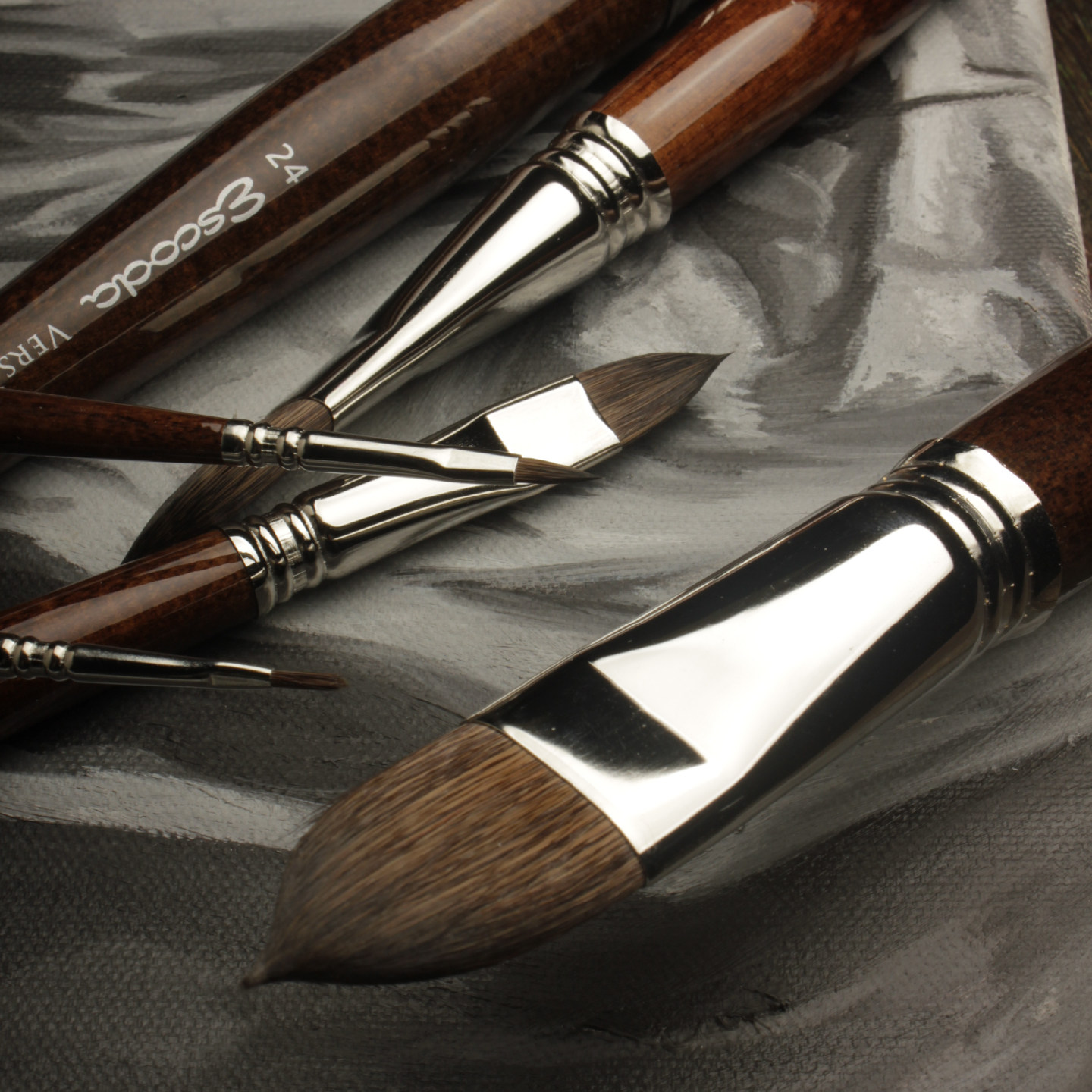 西班牙escoda笔皇水彩笔仿貂毛软猫舌峰半圆头水粉丙烯油画笔1541