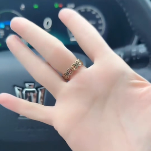 银针钱多多铜钱耳扣 银金戒指款耳钉 个性轻奢气质女耳饰2026新款