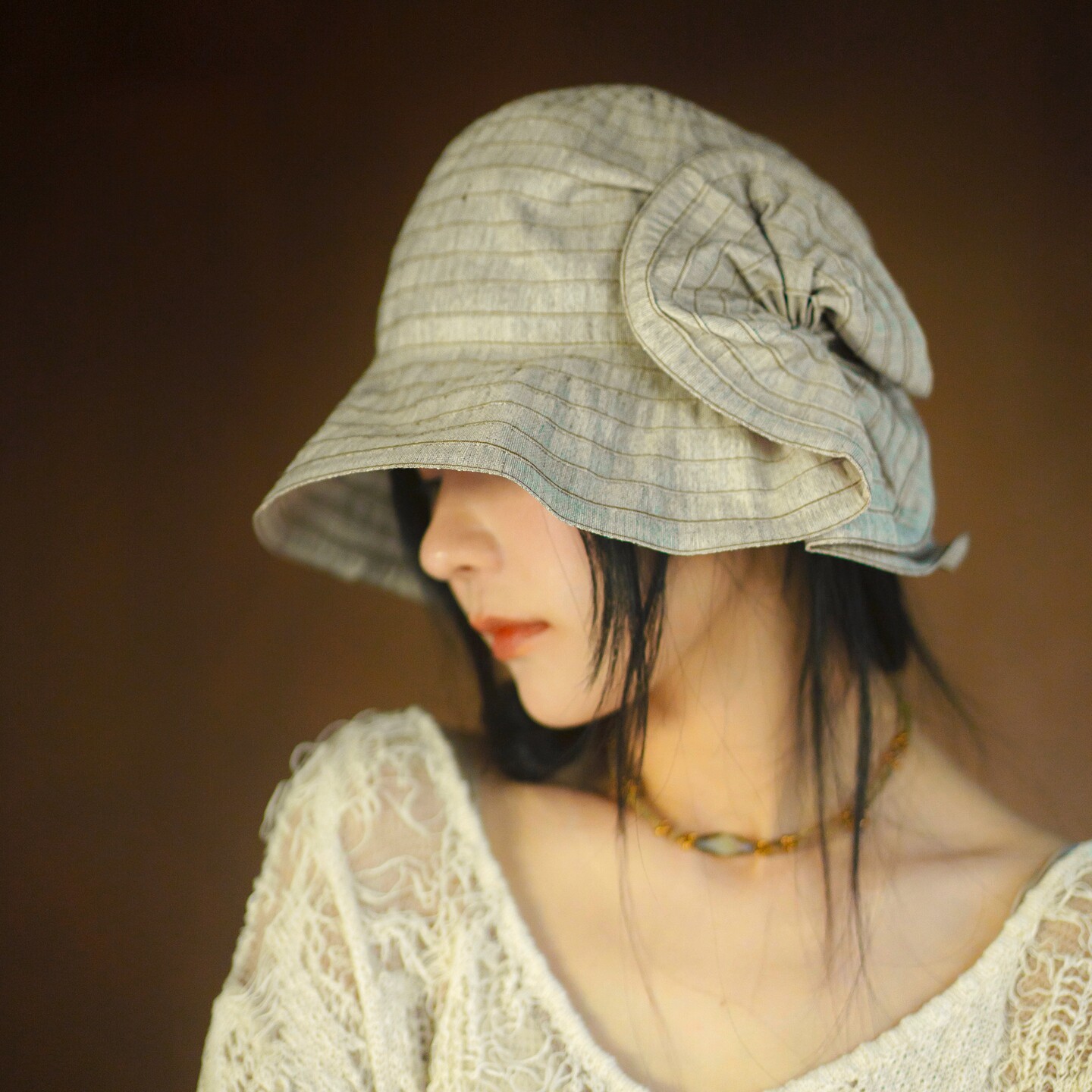 MING 花儿悄悄开 l 亚麻钟形帽盖茨比风复古花朵折叠春夏遮阳盆帽
