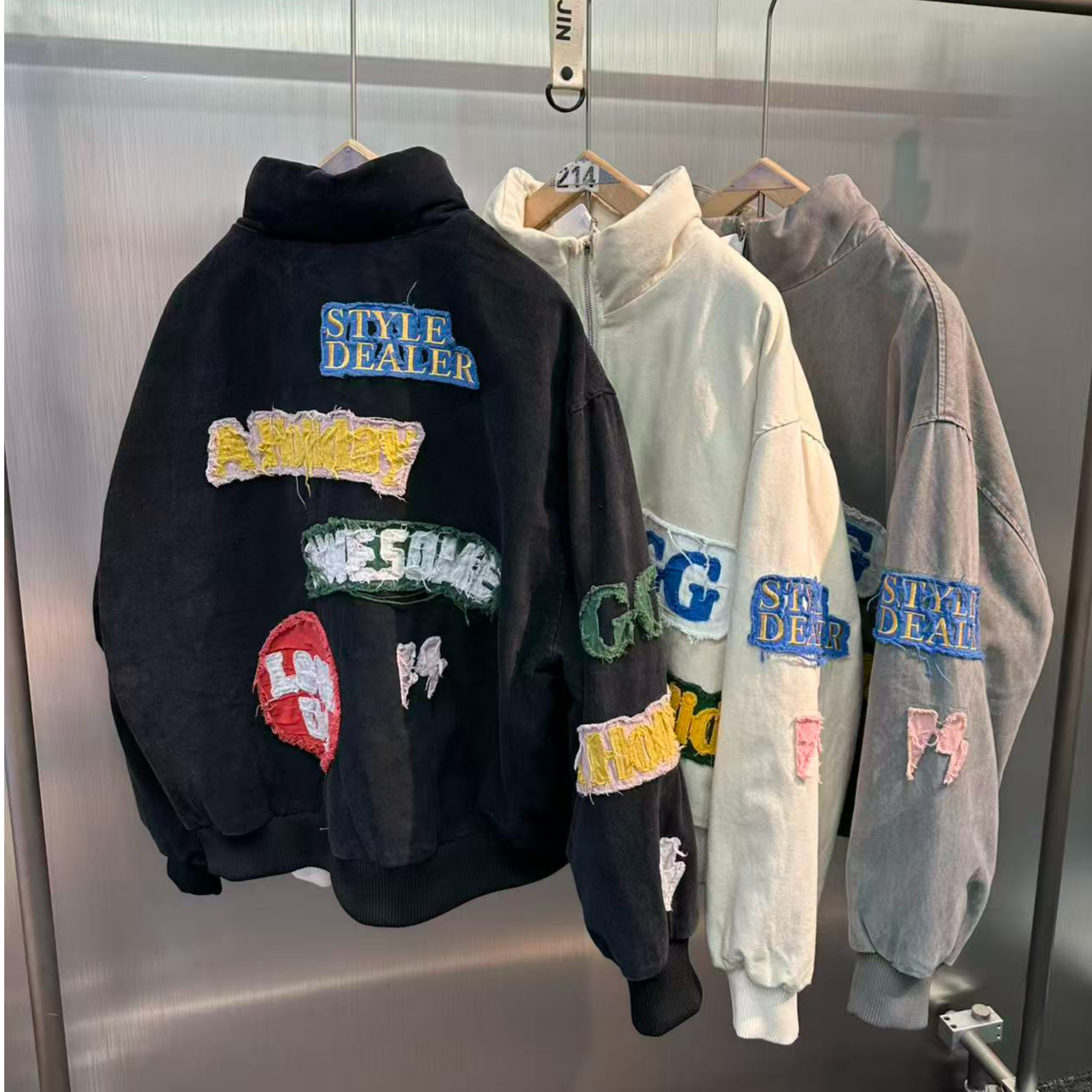 689-691素3潮牌冬季男女洗水贴布绣短宽立领羽绒服外套 YR3891