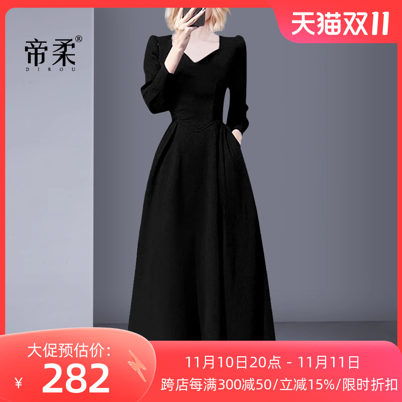 法式高端精致长袖连衣裙2023秋季新款方领黑色赫本风长款收腰显瘦