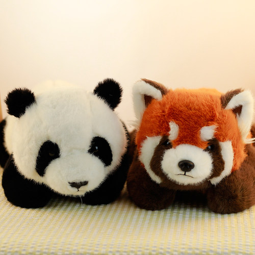 狐狸浣熊熊猫睡觉抱枕柔软好抱