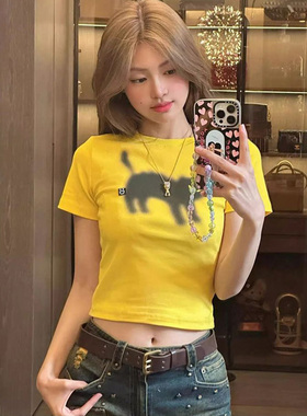 多巴胺黄色潦草猫印花短袖T恤女夏季修身设计感正肩辣妹短款上衣