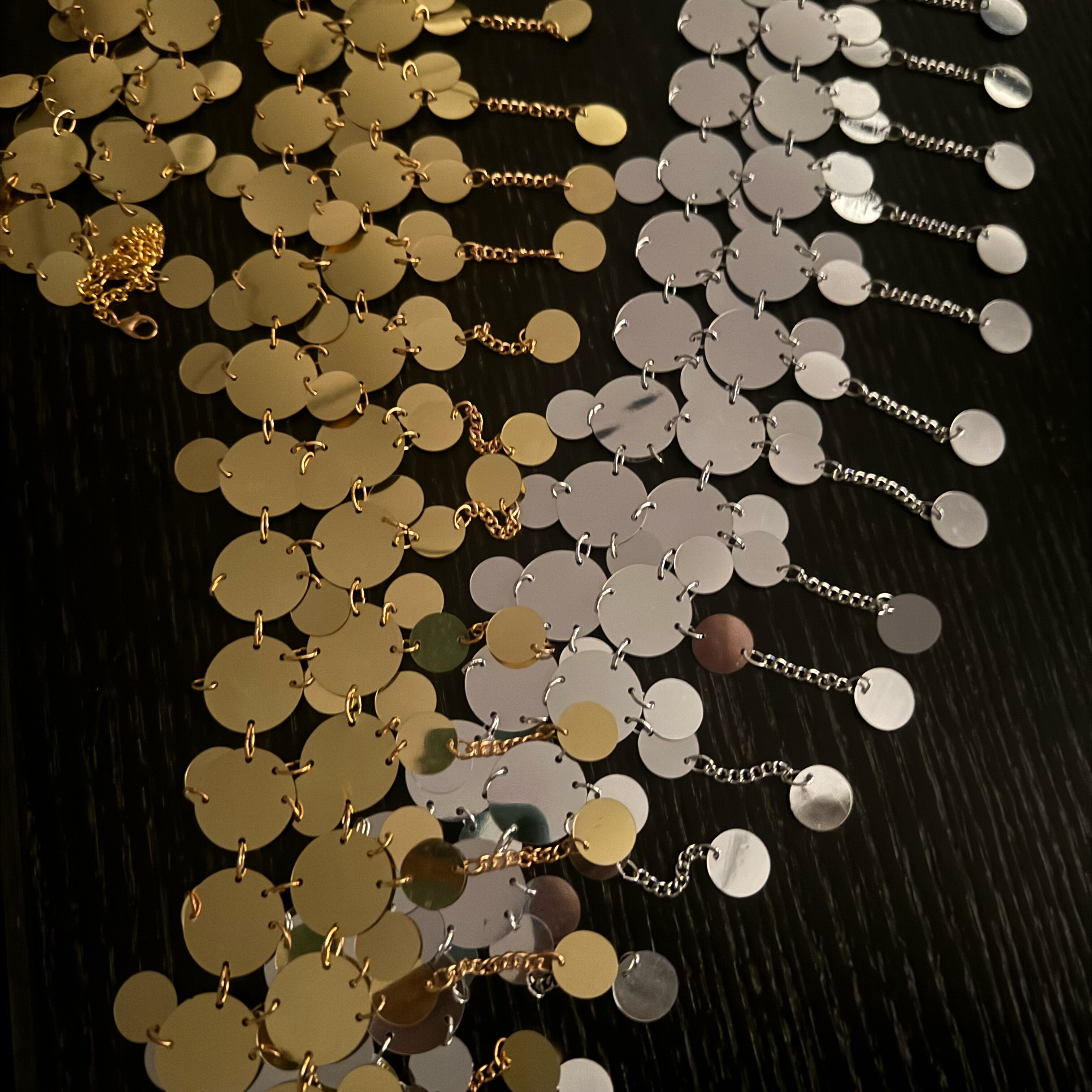 佐寒梦璐肚皮舞新款高级演出套装显瘦表演服气质班服金币链条腰链