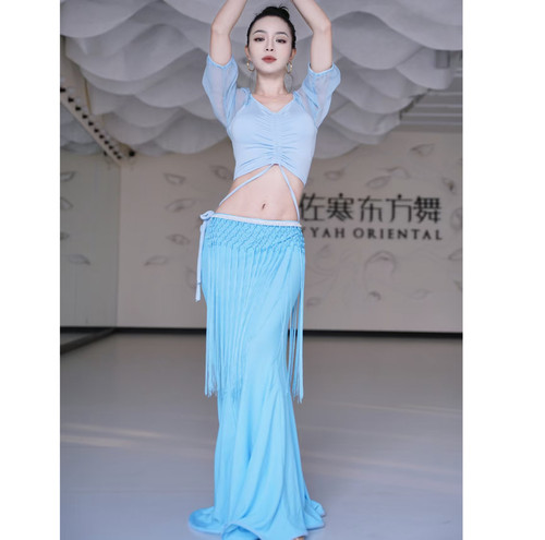 佐寒梦璐肚皮舞新款高级蓝白流苏演出套装显瘦表演服性感气质大码
