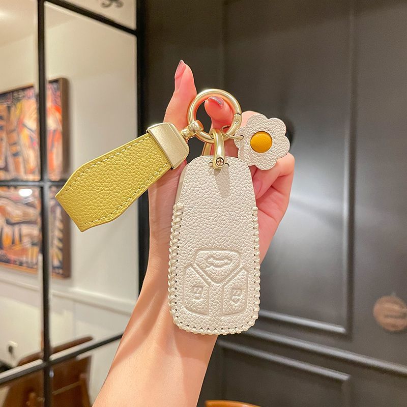 专用23款奥迪a4l钥匙套q5l车a5女s4a6l高档a3扣q3壳q2l高档a6新a8