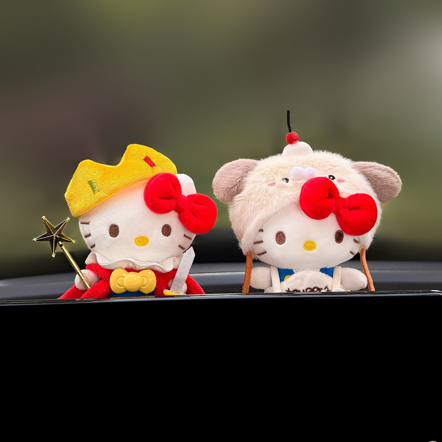 新款Kitty汽车摆件车内中控显示屏装饰品车载治愈情绪趴趴女可爱
