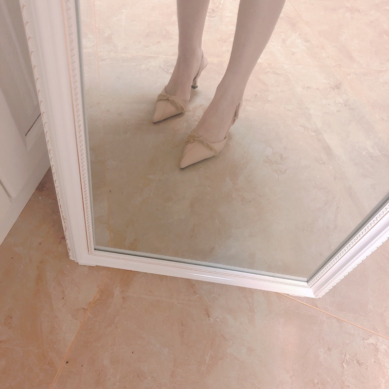 尖头细高跟包头一字后带凉鞋猫跟