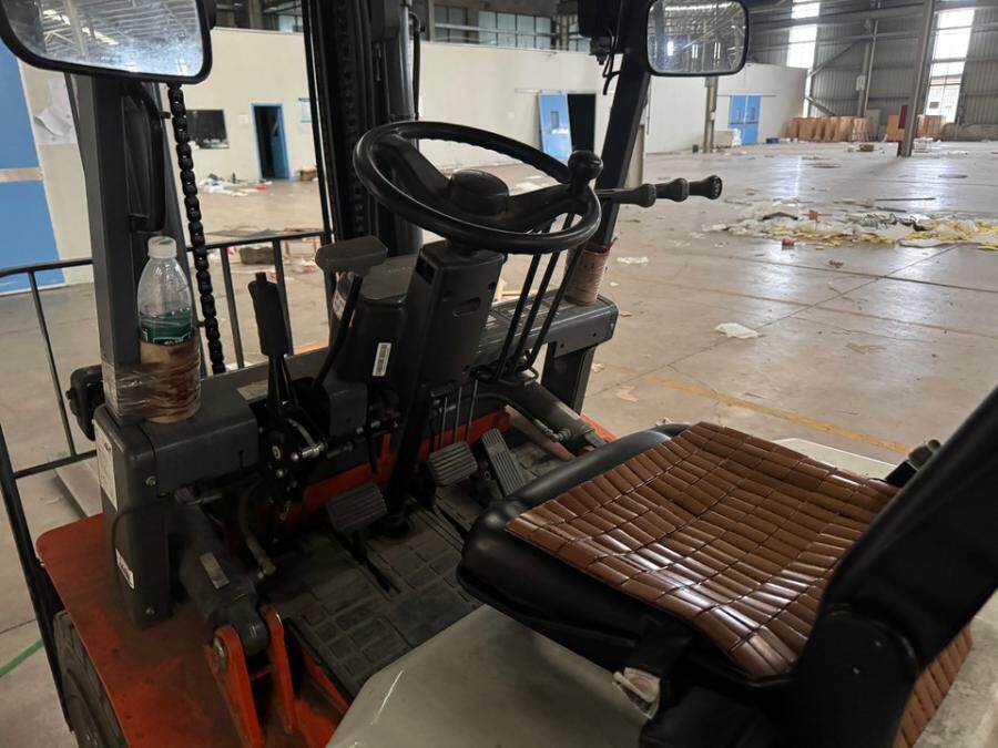 3月17日常州内燃平衡重式叉车（CPCD30）1台网络拍卖公告