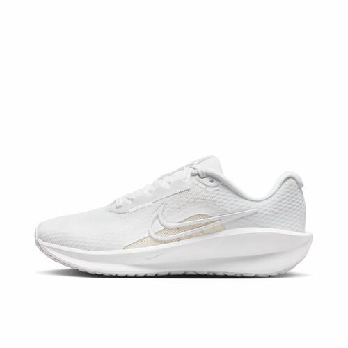 Nike DOWNSHIFTER 13 低帮 休闲跑步鞋 女款 白色FD6476-101