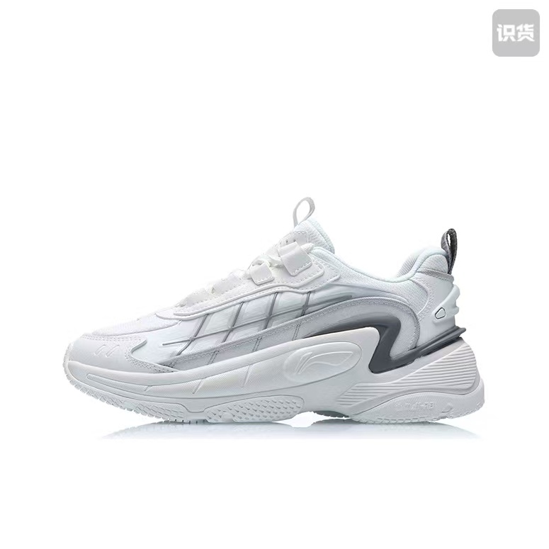 骏辰体育 李宁板鞋断码清仓 福州5仓