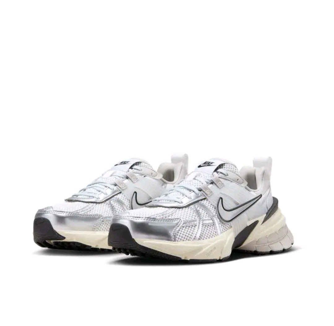 【520礼物】Nike V2K跑鞋轻便网面透气百搭时尚FD0736-100南昌XG