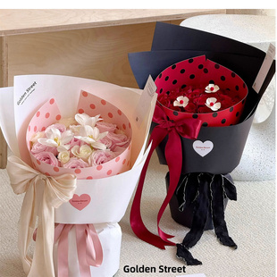 鲜花包装内衬纸圆舞曲定型片花束圆点一体内衬包花圆形花店材料