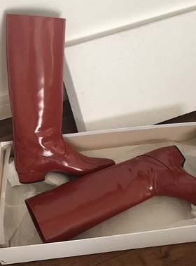 阿希哥同款骑士靴2022新款红色高筒靴尖头粗跟直筒不过膝长筒靴女