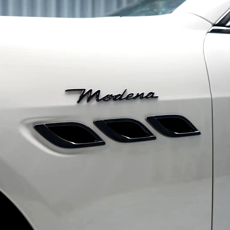 玛莎拉蒂新款车标改装运动侧标