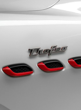 玛莎拉蒂总裁莱万特吉博力改装车标升级trofeo叶子板侧标标志贴