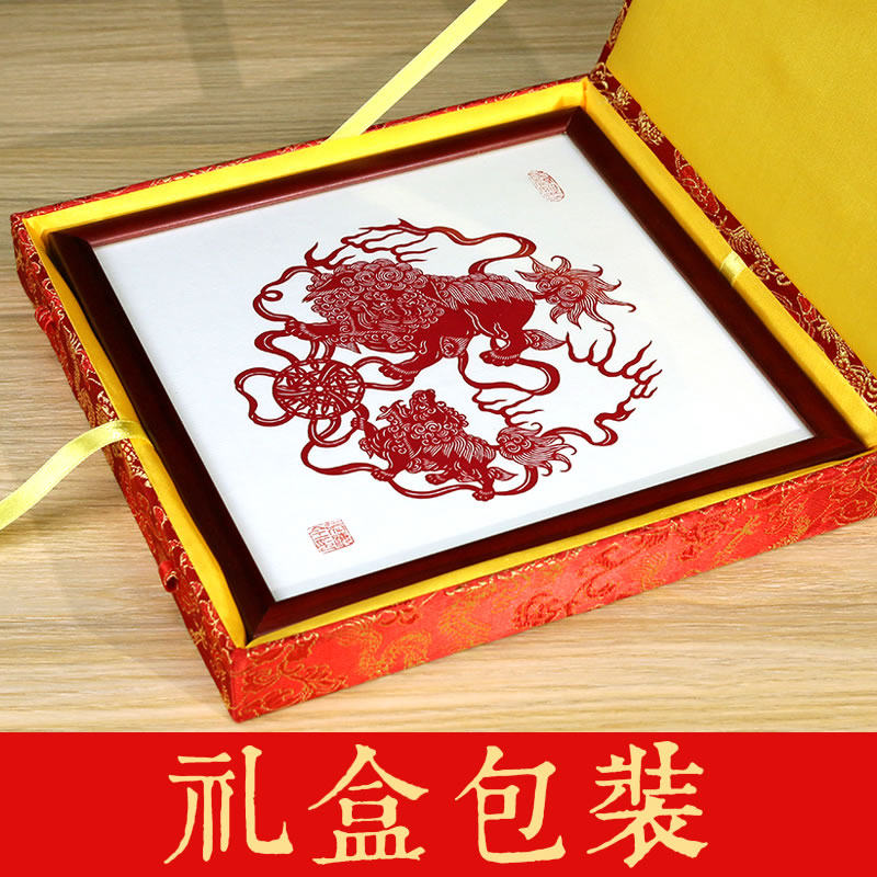 纯手工中国风蔚县剪纸狮滚绣球客厅装饰画剪纸画专属送老外的礼品