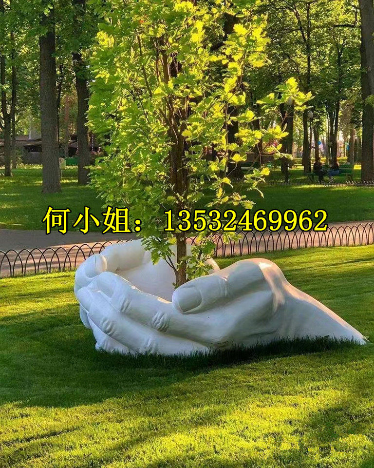 创意公园美陈品玻璃钢大手模型雕塑仿真手指摆件手掌拳头雕像定制