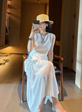 骆衣衣Theloe法式修身白色连衣裙女夏季新款背心长裙气质高级裙子