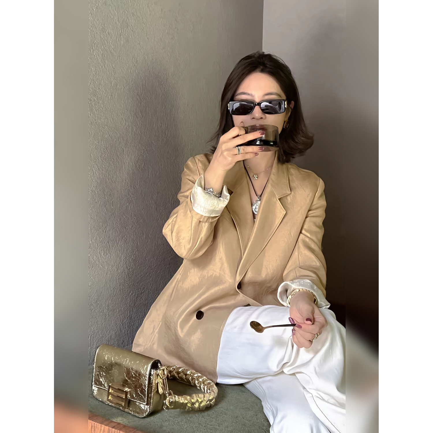 骆衣衣亚麻人丝复古老钱廓形西装